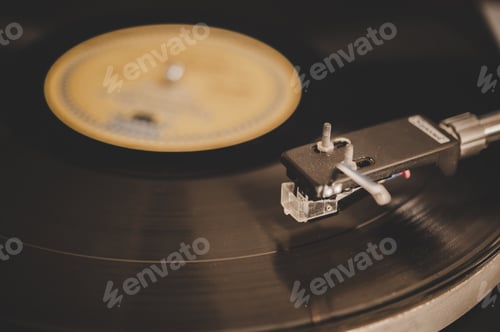 Preview: Spinning Record Player With Vintage Vinyl, Turntable Player And Vinyl Record.