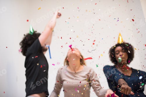 Preview: confetti party