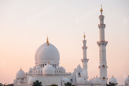 Preview: Sheikh Zayed Mosque at Dusk