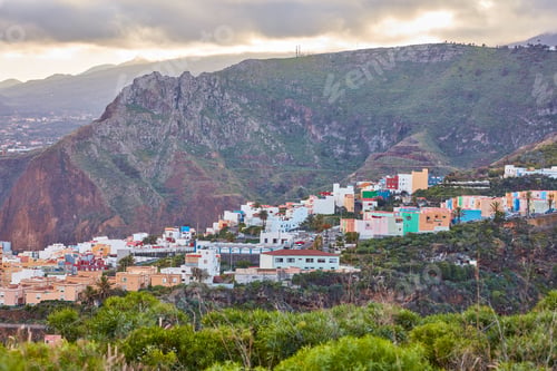 Preview: Santa Cruz - La Palma, Canary Islands