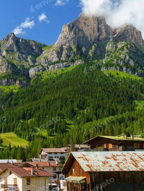 Preview: Mountain landscape along the road to Forcella Staulanza at Selva di Cadore, Dolomites