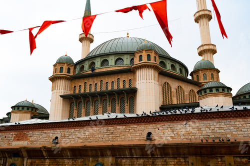 Preview: Turkish flags and minarets of mosque in Istanbul