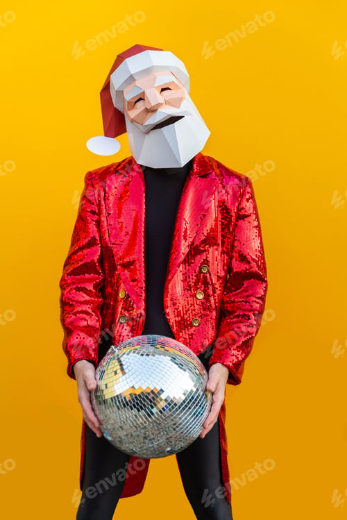 Preview: Man with funny low poly mask on colored background