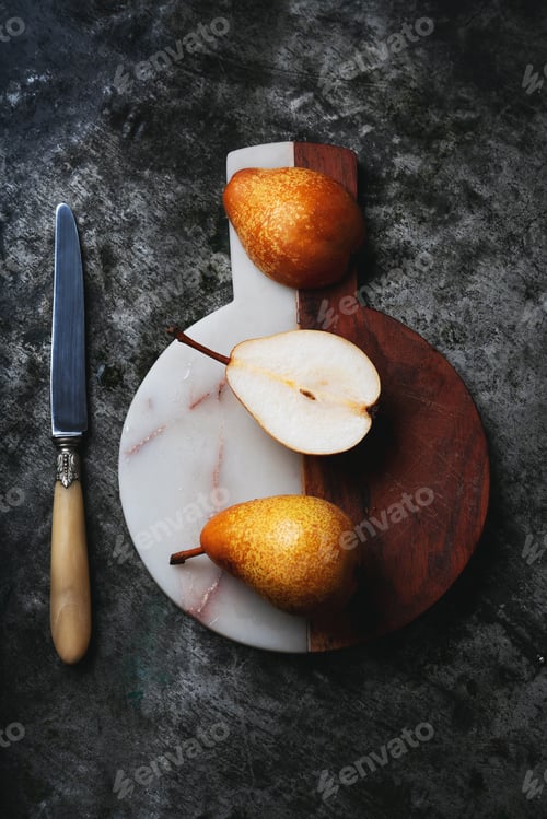 Preview: Fresh home grown pears