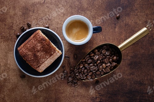Preview: Espresso with beans and tiramisu cake