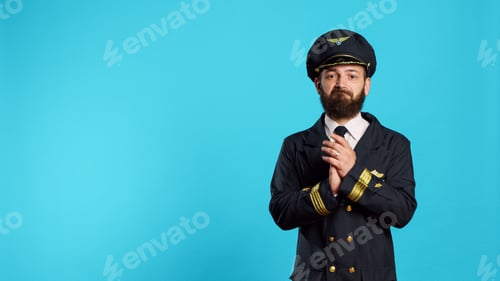 Preview: Professional airliner doing applause and cheering