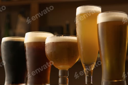 Vista previa: Selection of beers in glasses