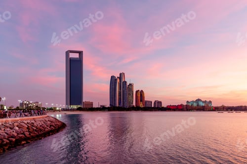 Preview: Picturesque sunset in Abu Dhabi, upcoming travel destination in the Middle East