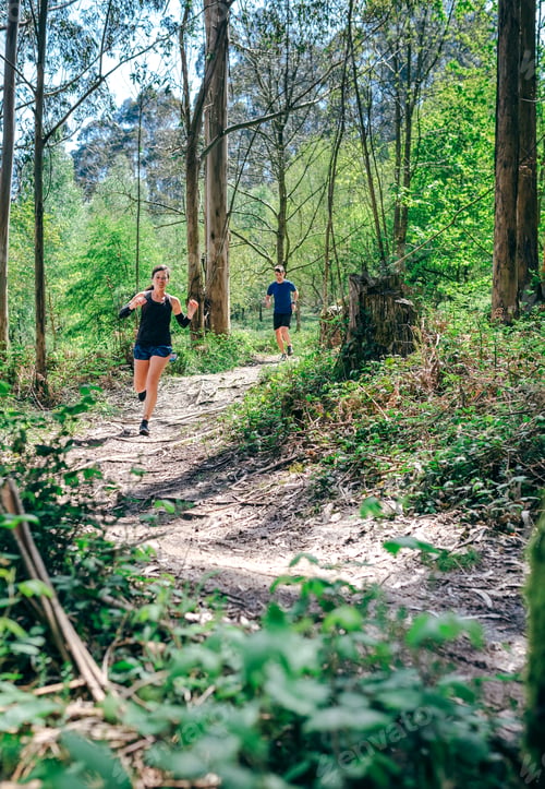 Preview: Young woman and man doing trail