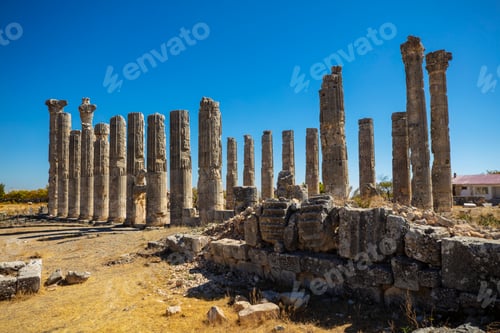 Preview: The Temple of Zeus of Diokaesareia ( Uzuncaburc ) Ancient City in Mersin, Turkey