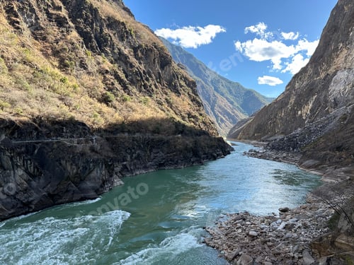 Preview: Jinsha river at Shangri-La in Yunnan, China.