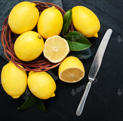 Preview: Fresh ripe lemons