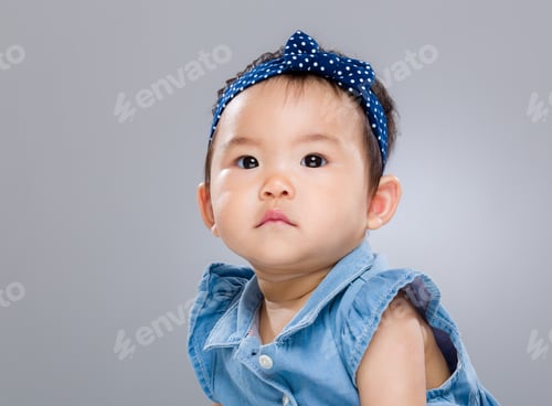 Preview: Little baby girl