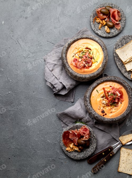 Preview: salmorejo cordobes - traditional andalusian tomato soup