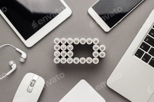 Preview: Conceptual Image Of Battery Charge Level Pictogram And Mobile Devices