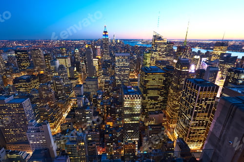 Preview: Cityscape view of Manhattan with Empire State Building at night