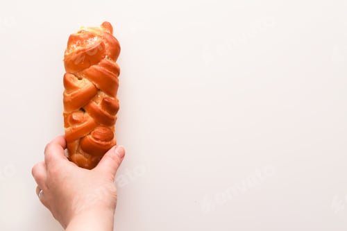 Preview: Freshly baked sweet buns.