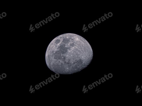 Preview: Scenic view of a full moon illuminated in the night sky
