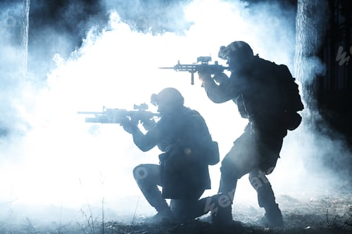 Preview: Black silhouettes of soldiers