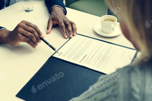 Preview: Business Discussion Talking Deal Concept