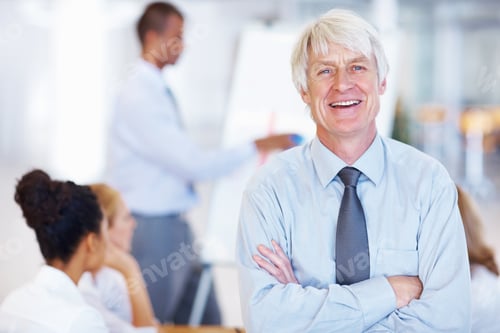 Preview: Senior business man with elegance
