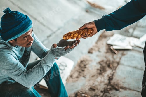 Preview: Begging under the bridge with the person who handed the bread.