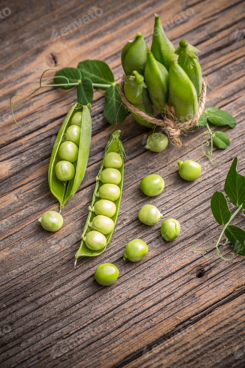 Preview: Hearthy fresh green peas