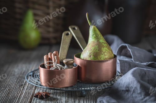 Preview: Ingredients for mulled wine with fresh pears and anise star