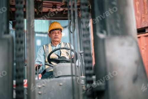 Preview: Senior controllers operate forklift, transfer goods, create inclusive work environment of all ages