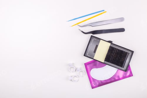 Preview: Eyelash Extension tools on white background. Accessories for eyelash extensions. Artificial lashes