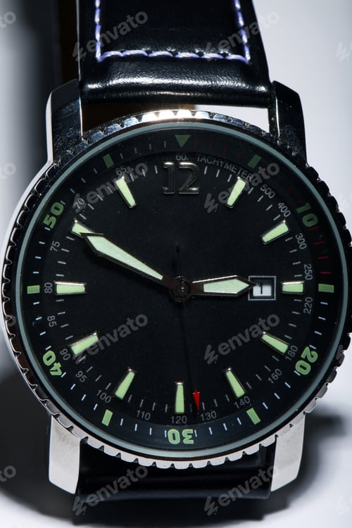 Preview: Close up of wirst watches
