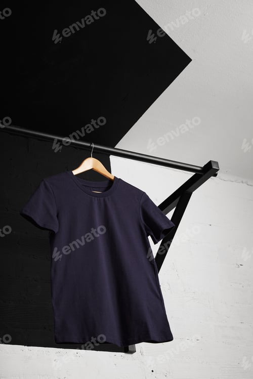 Preview: Blank t-shirts presentation