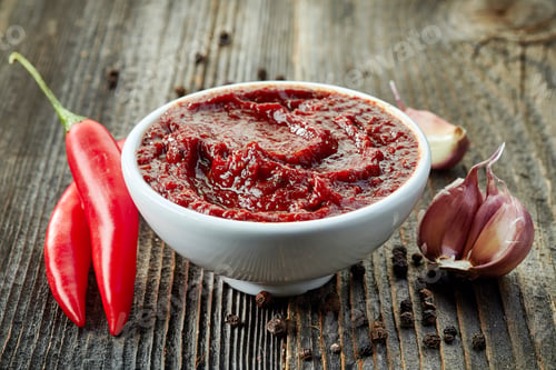 Preview: bowl of hot chili and garlic sauce