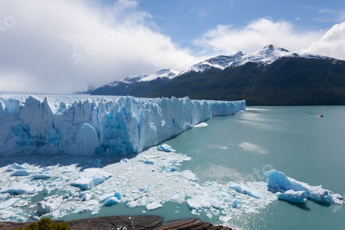 Preview: Perito Moreno Glacier in Patagonia, Argentina