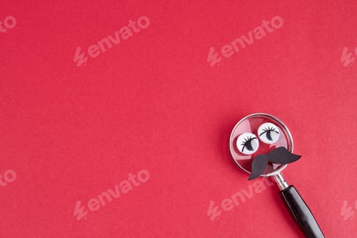 Preview: Glass magnifier with eyes and moustache.