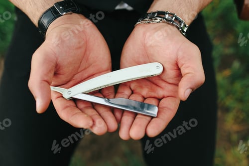 Preview: ancient blade in the hands of men