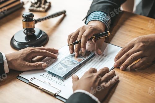 Preview: Businessmen are getting a lot of dollars from their business partners as money for bribery.