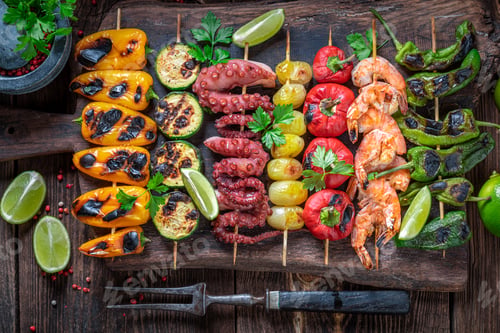 Preview: Healthy grilled skewer made of seasonal vegetables and spices.