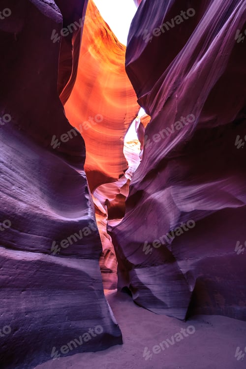 Preview: Lower Antelope Canyon, Navajo Nation, Arizona