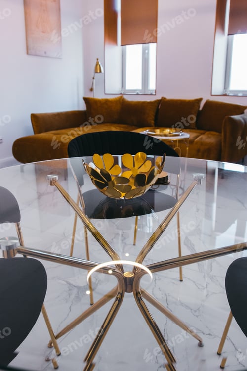 Preview: A minimalist clean and luxurious apartment