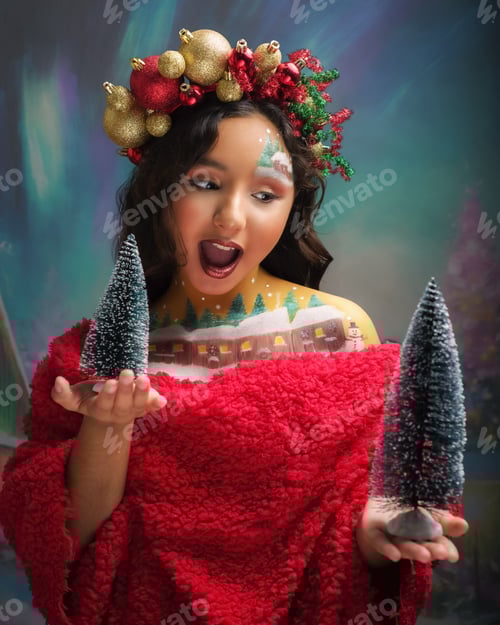 Preview: Portrait of girl with Christmas makeup. Fantasy make-up.