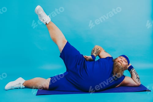 Preview: Fat man doing sport