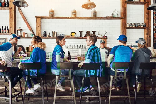 Preview: Pre game drinks and chatter