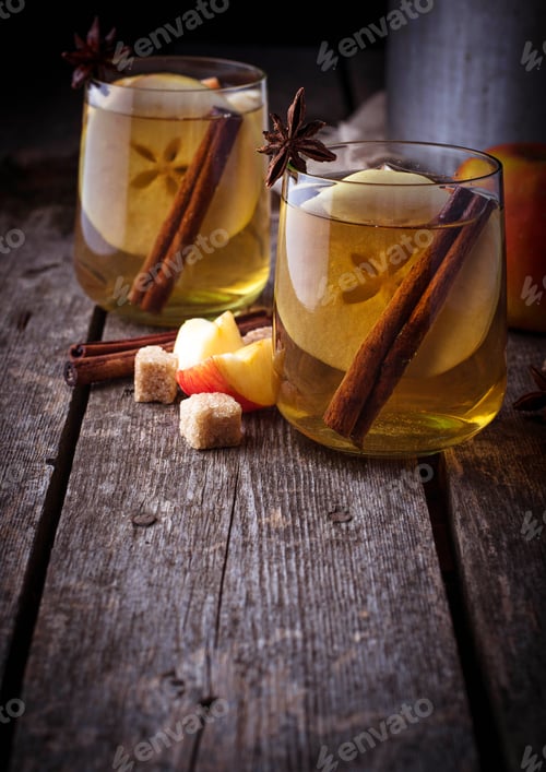 Preview: Apple cider with cinnamon