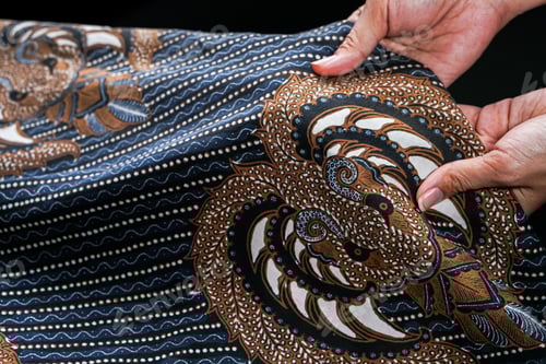 Preview: Batik cloth craftsmen from indonesia
