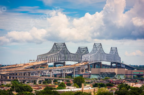 Preview: New Orleans, Louisiana at Crescent City Connection Bridge