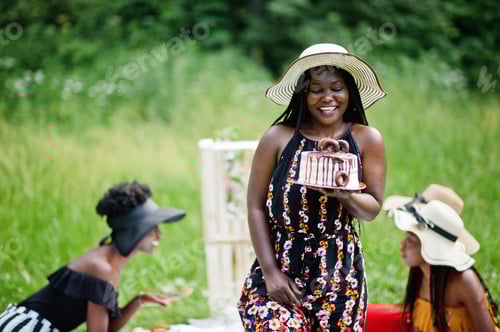 Preview: African birthday party