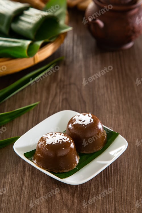 Preview: Kuih kosui. Malaysia sweet dessert cake