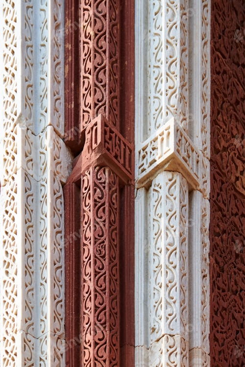 Preview: Wall decorative patterns of Qutb complex in South Delhi, India, close up ancient bas relief