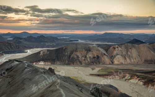Preview: mountain sunset hiking iceland Laugavegur